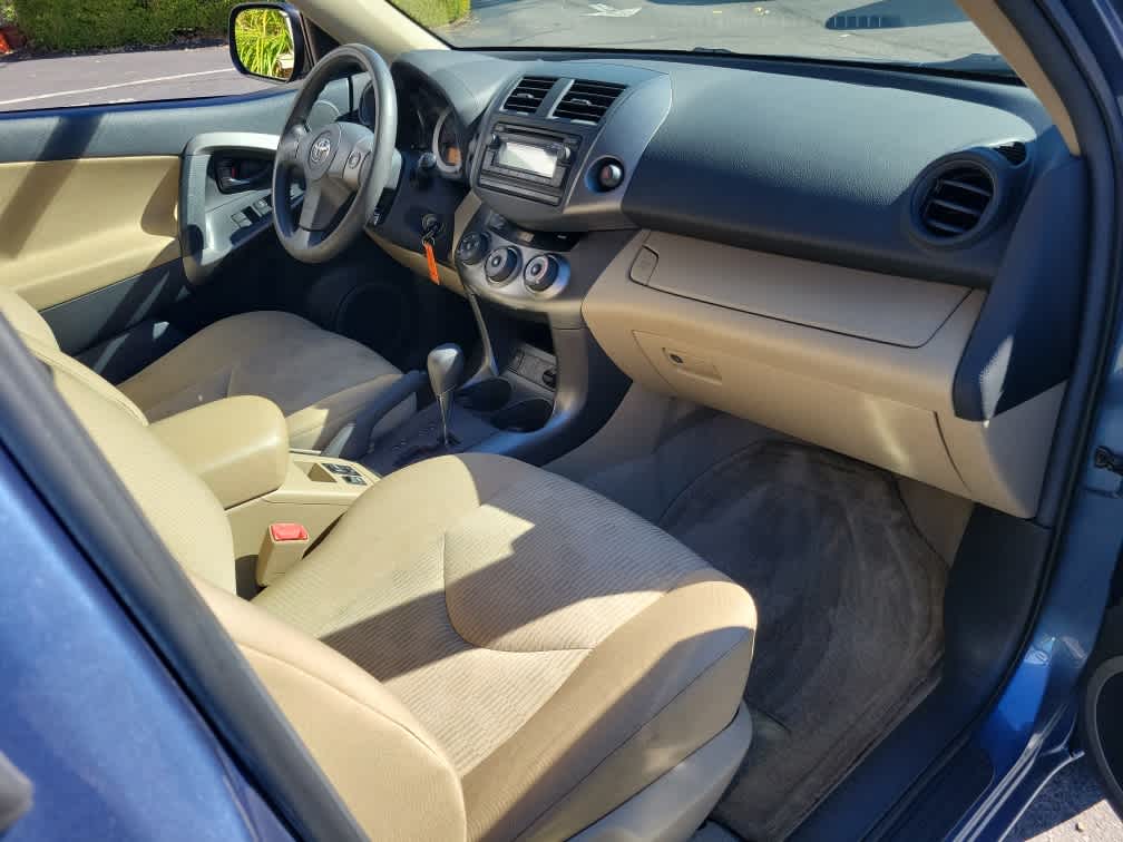 2012 Toyota RAV4 4WD 4dr I4 (Natl)