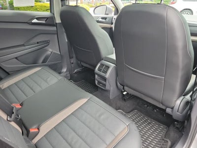 2023 Volkswagen Taos SEL