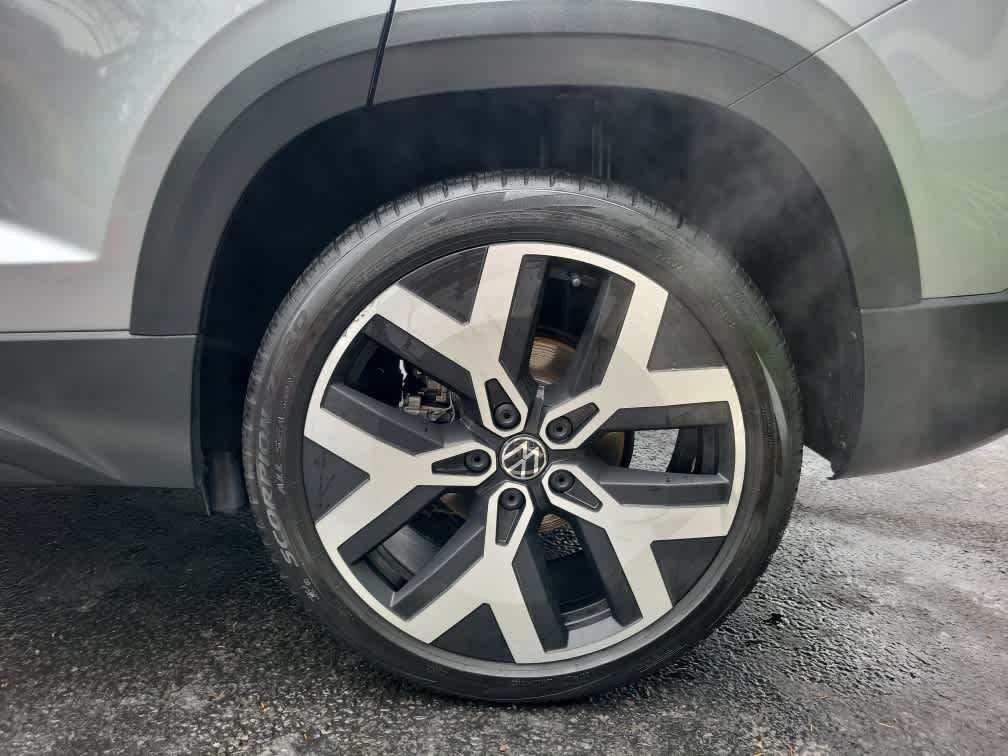2023 Volkswagen Taos SEL