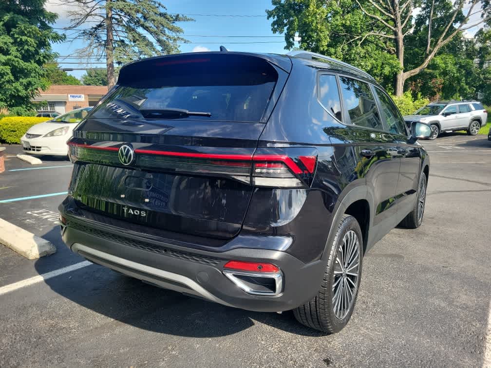 2025 Volkswagen Taos SE