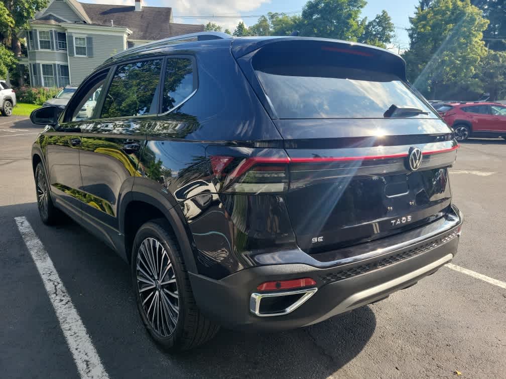2025 Volkswagen Taos SE