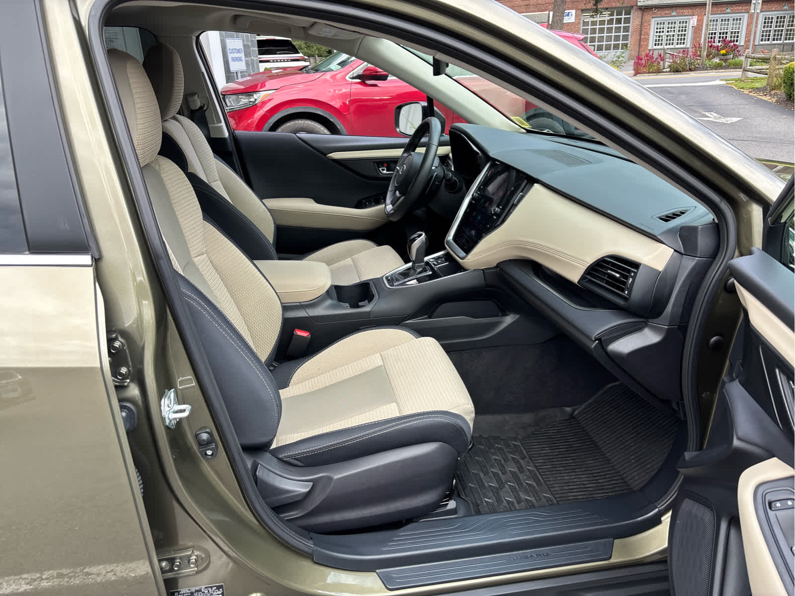 2025 Subaru Outback Premium