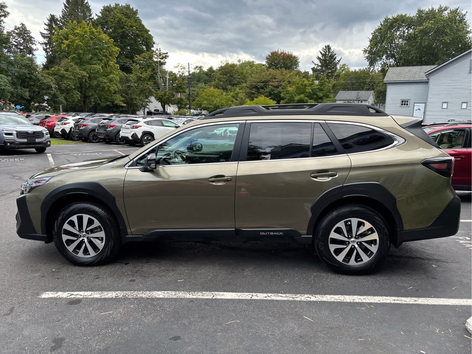2025 Subaru Outback Premium