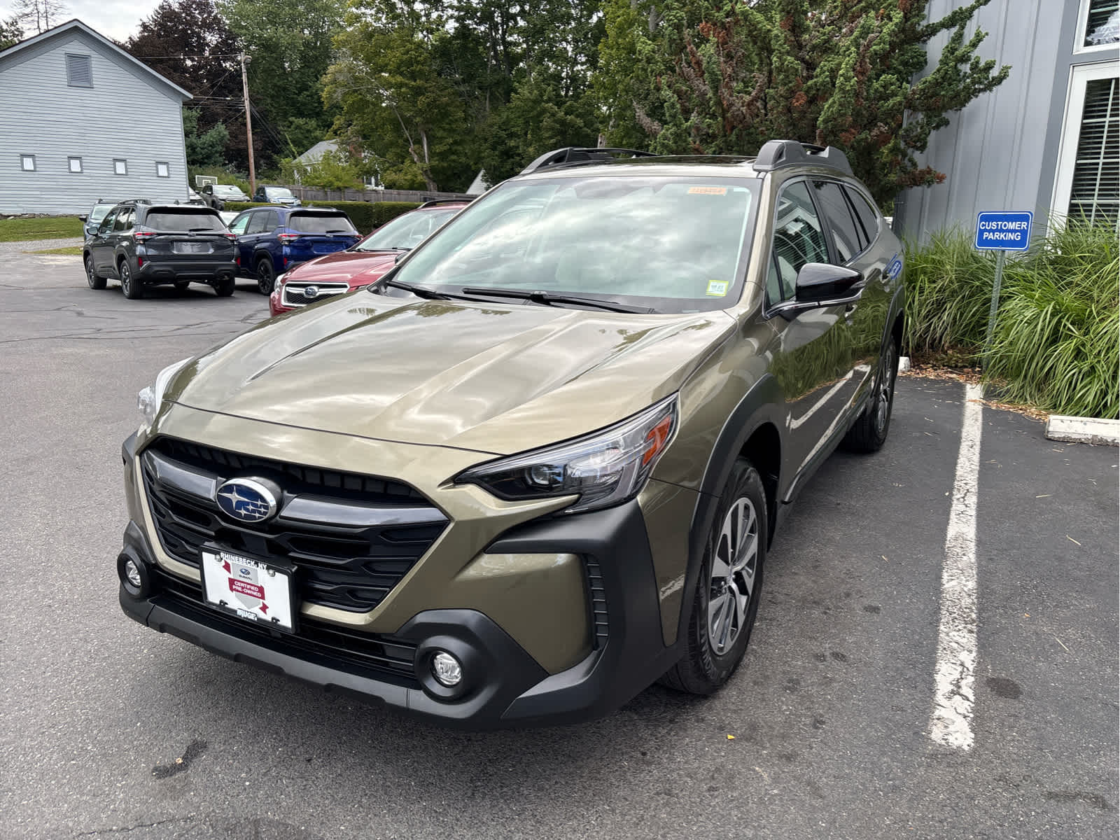 2025 Subaru Outback Premium