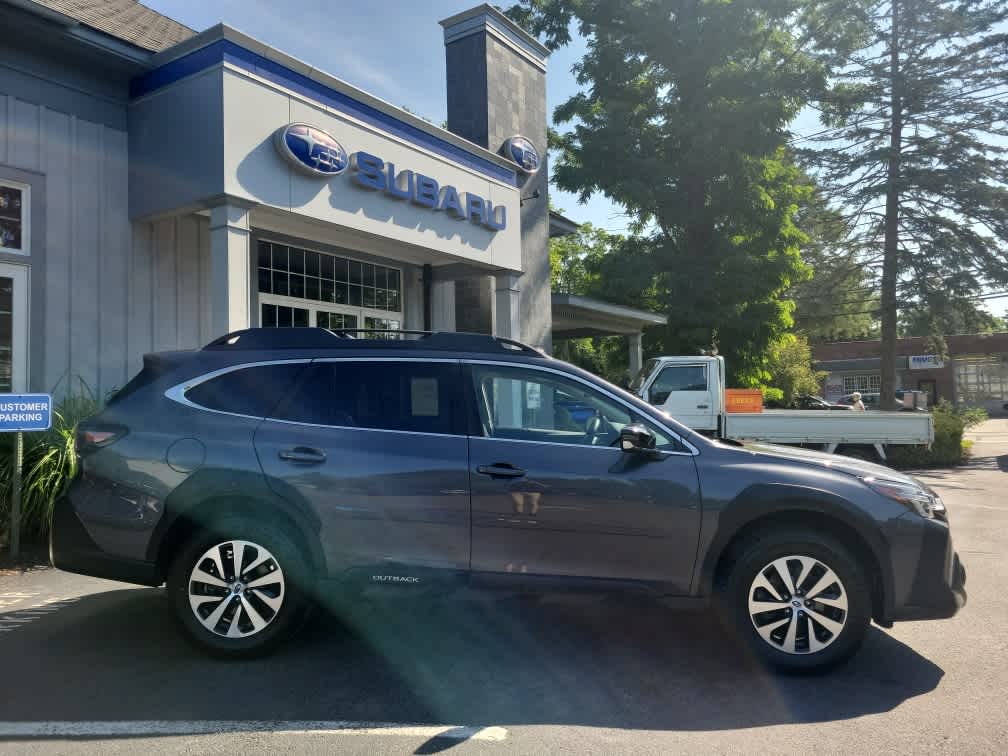 2024 Subaru Outback Premium