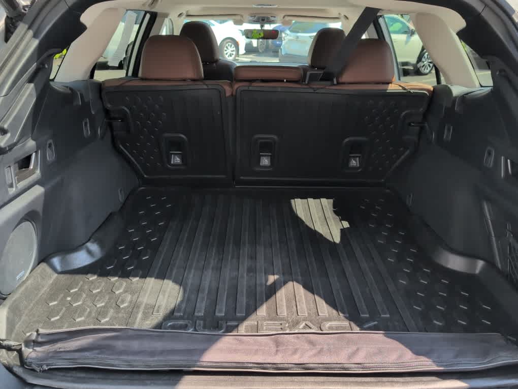 2022 Subaru Outback Touring
