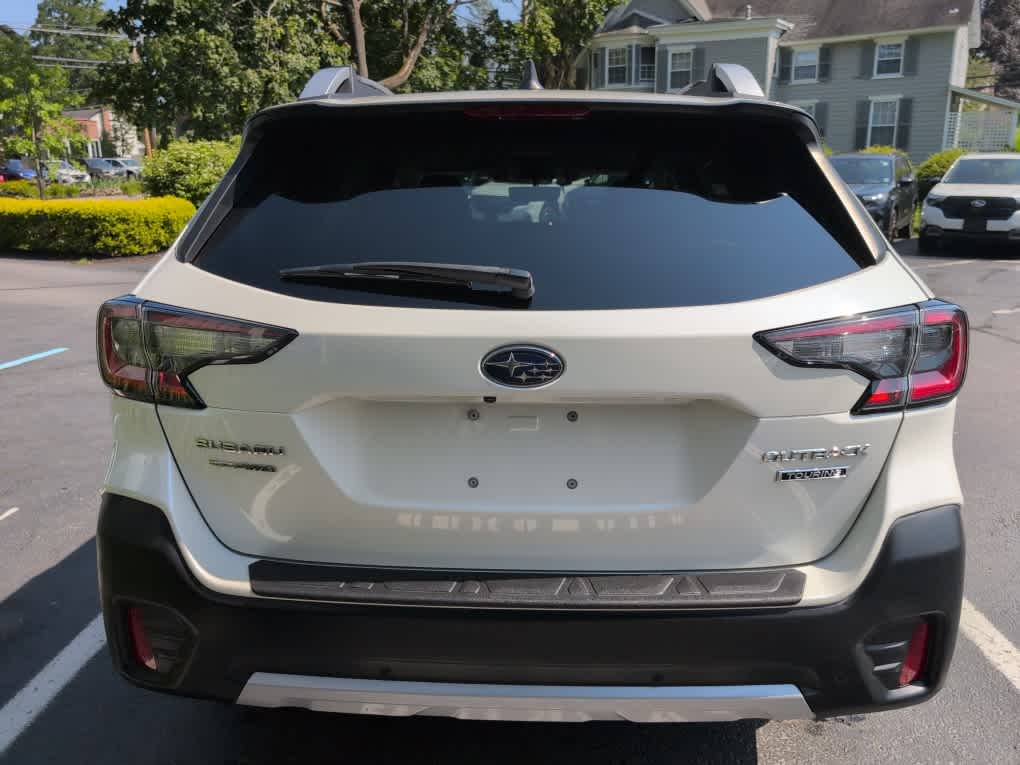 2022 Subaru Outback Touring