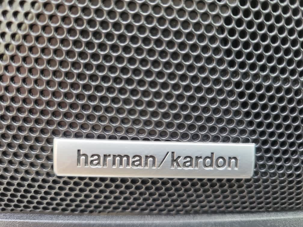 2022 Subaru Outback Touring XT