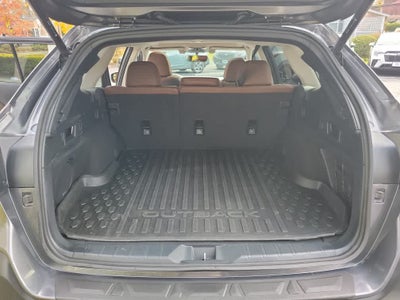 2022 Subaru Outback Touring XT