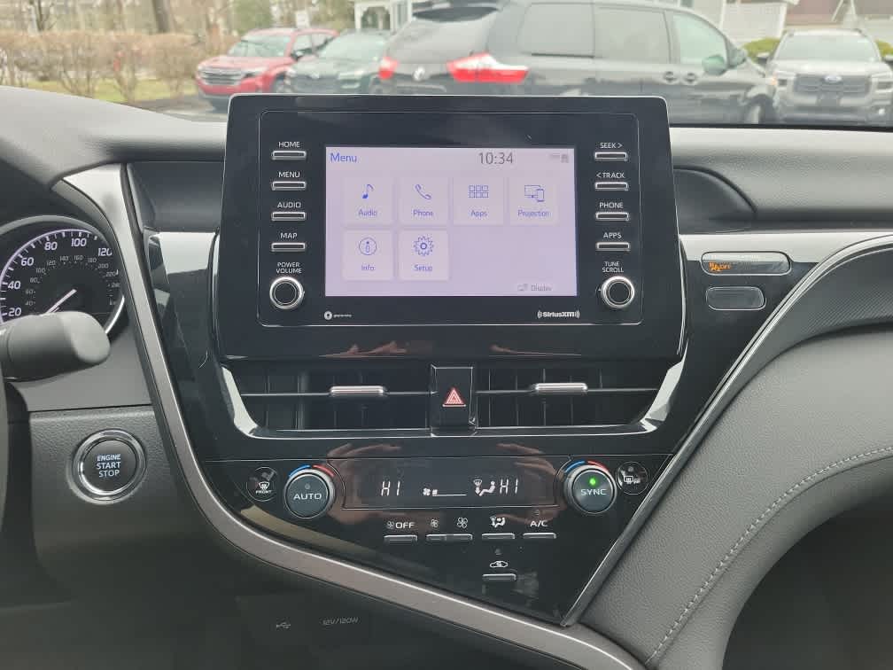 2022 Toyota Camry LE