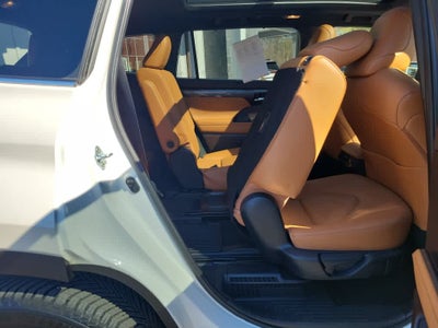2021 Toyota Highlander Hybrid Platinum