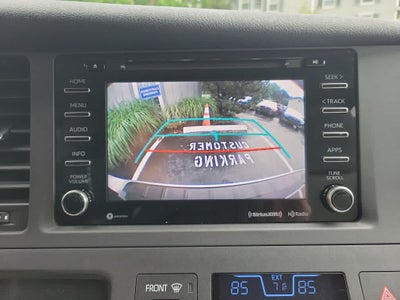 2018 Toyota Sienna LE