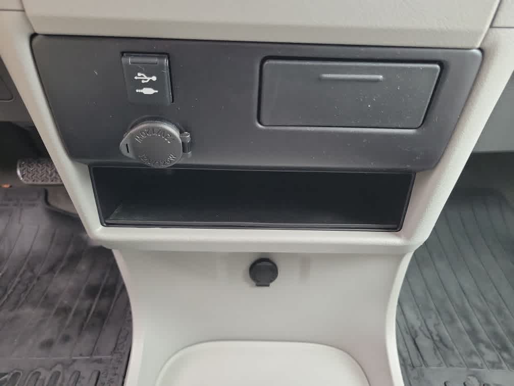 2018 Toyota Sienna LE