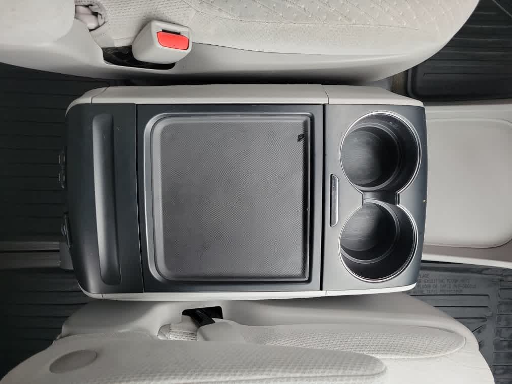 2018 Toyota Sienna LE