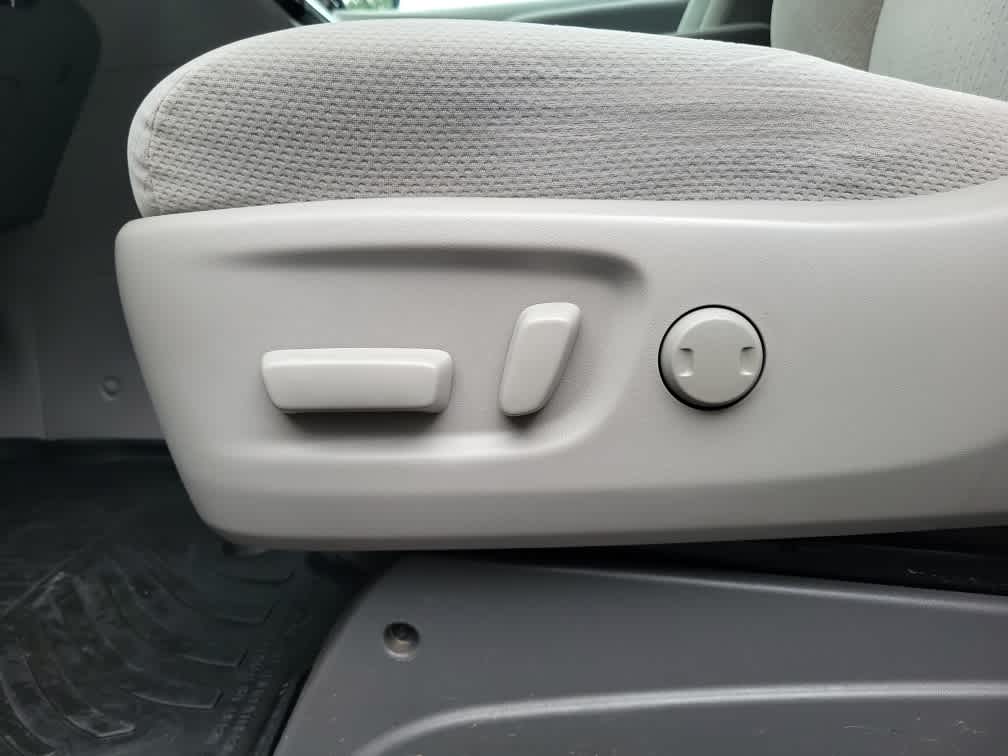 2018 Toyota Sienna LE