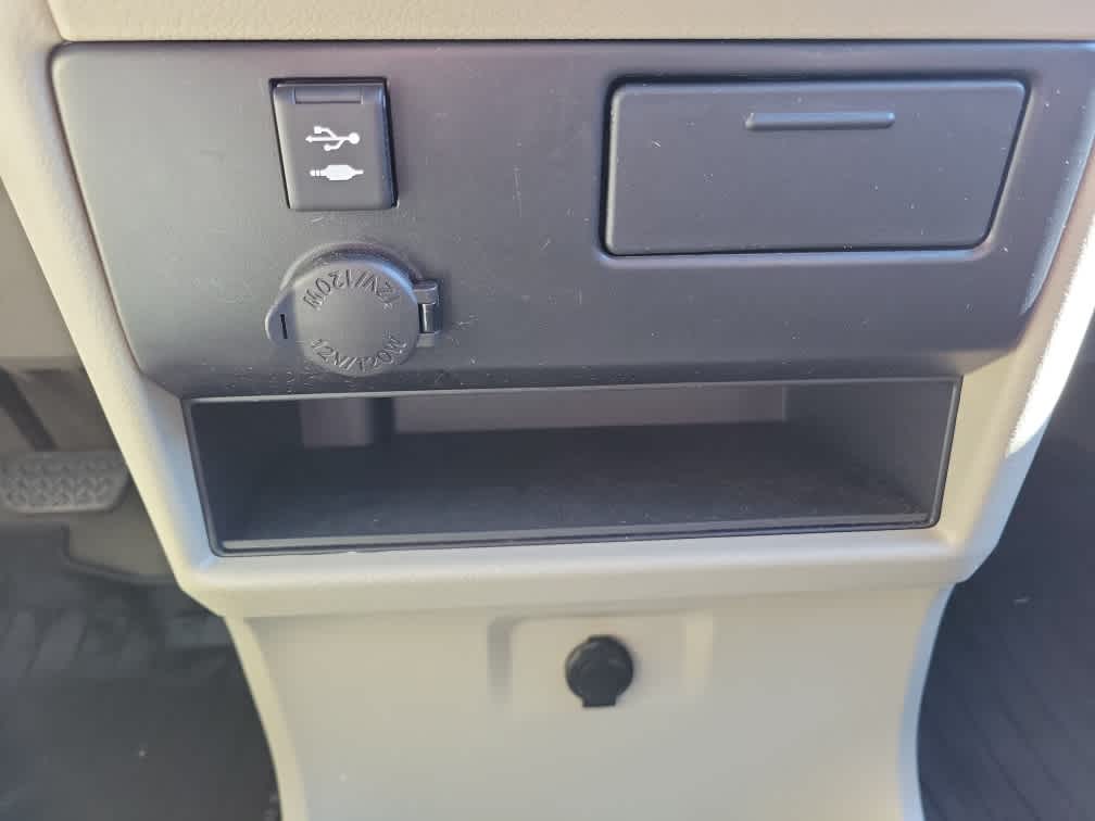 2019 Toyota Sienna LE