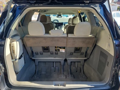 2019 Toyota Sienna LE