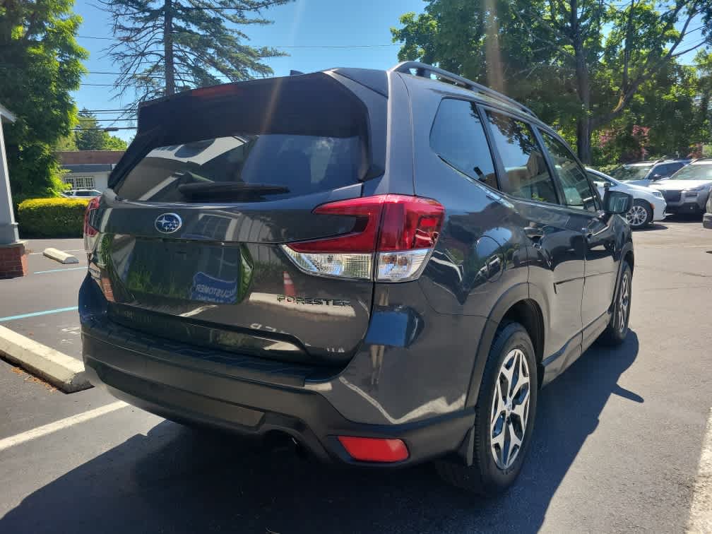 2024 Subaru Forester Premium
