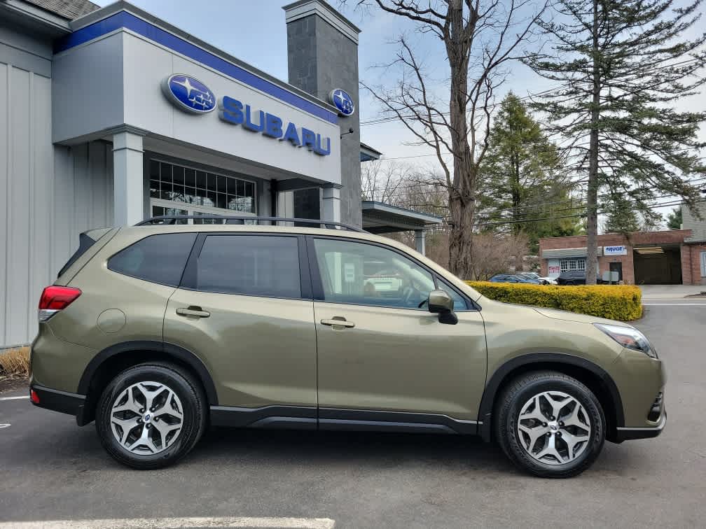 2023 Subaru Forester Premium