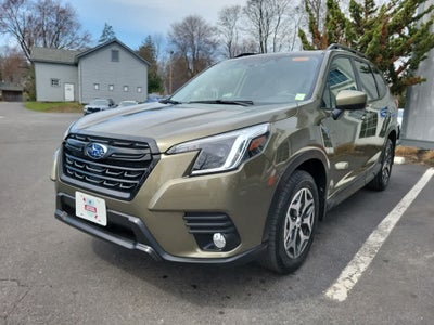 2023 Subaru Forester Premium