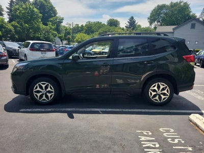2023 Subaru Forester Premium