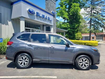 2023 Subaru Forester Premium