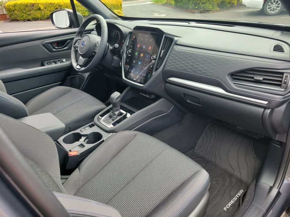 2025 Subaru Forester Premium Hybrid