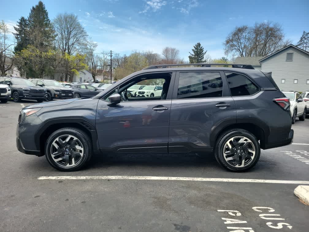 2025 Subaru Forester Premium Hybrid