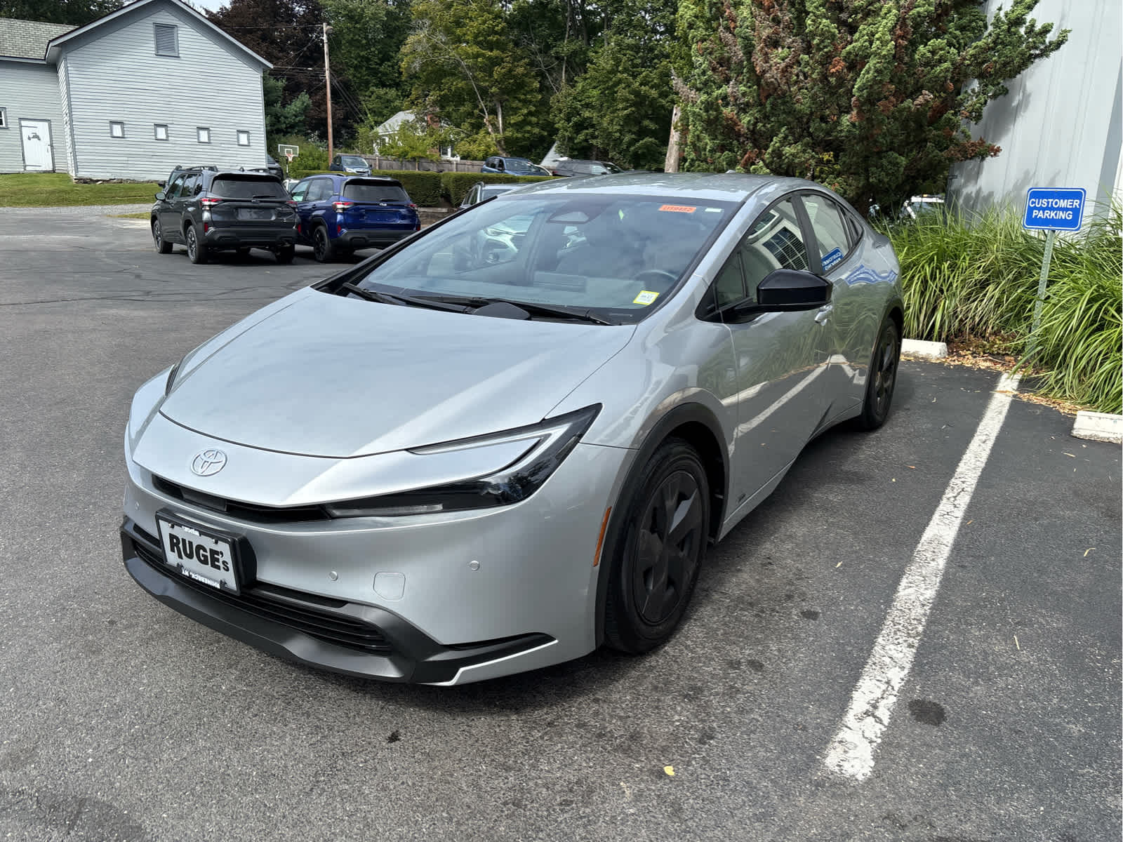 2024 Toyota Prius LE