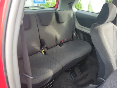 2010 Toyota Yaris Base