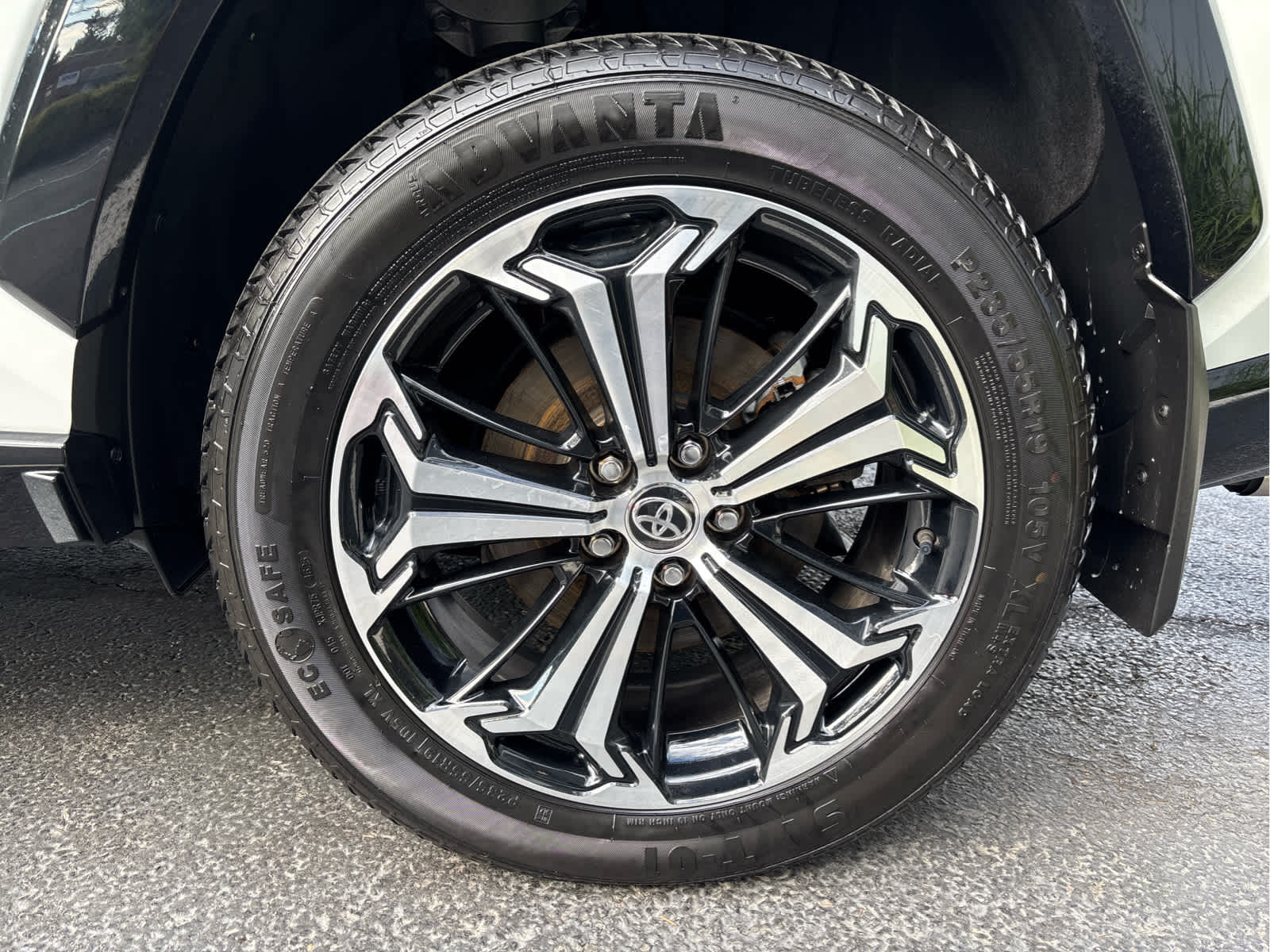 2024 Toyota RAV4 Prime XSE