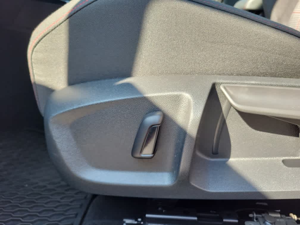 2024 Volkswagen Golf GTI 380 S