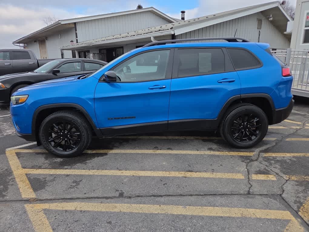 2023 Jeep Cherokee Altitude Lux