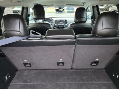 2023 Jeep Cherokee Altitude Lux