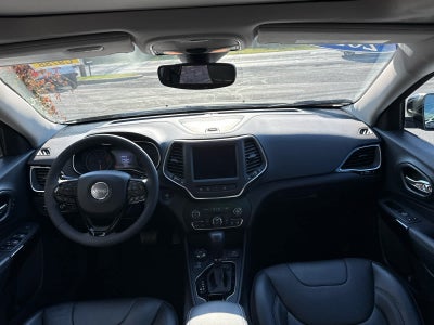 2023 Jeep Cherokee Altitude Lux