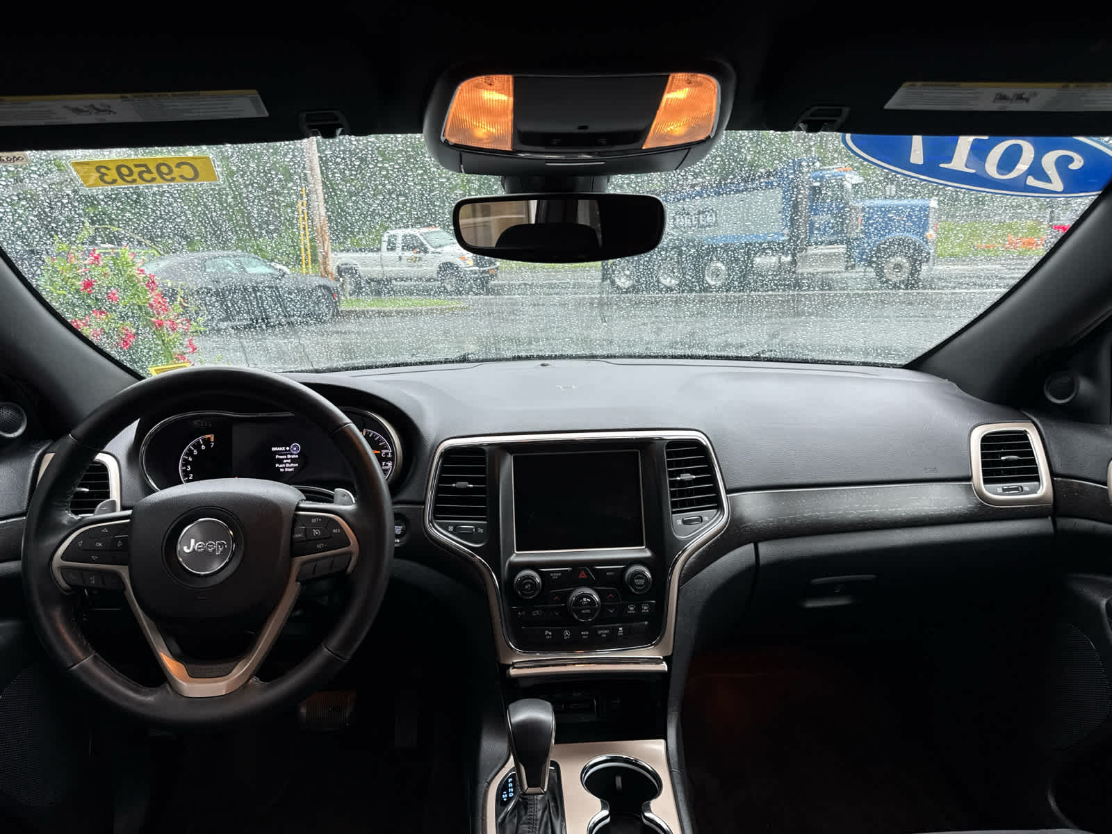 2017 Jeep Grand Cherokee Laredo