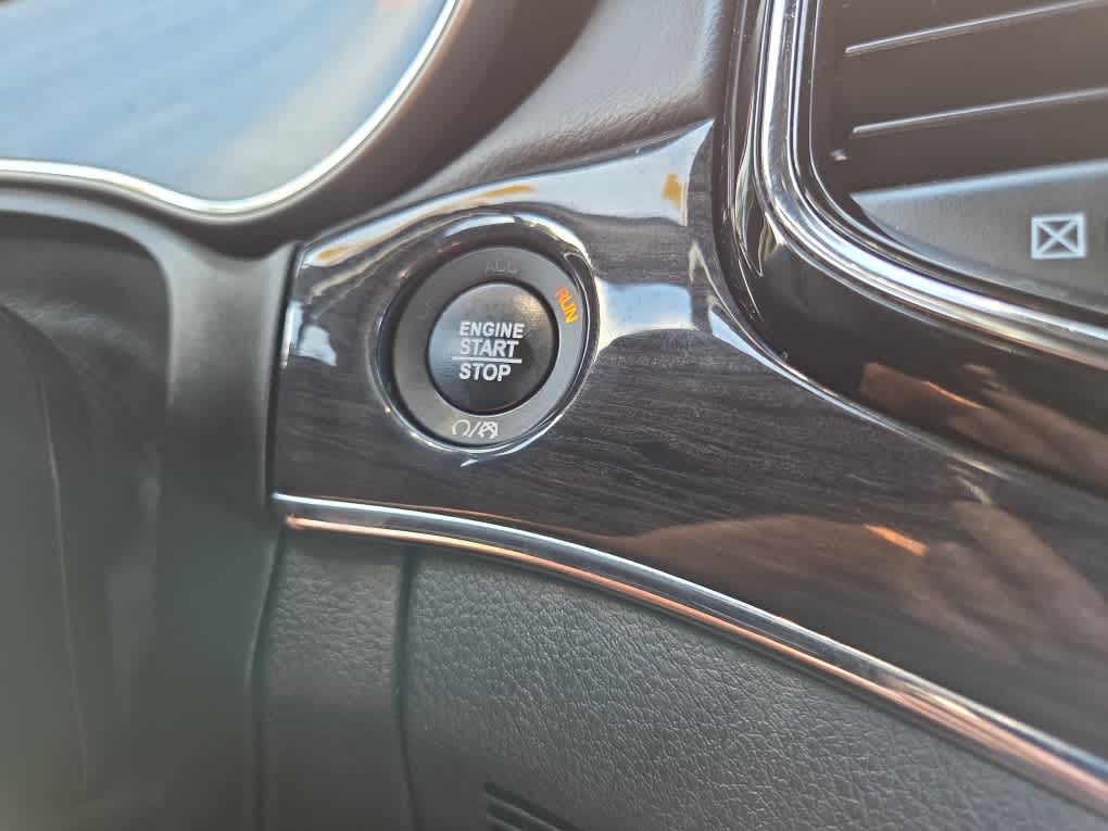 2020 Jeep Grand Cherokee Overland