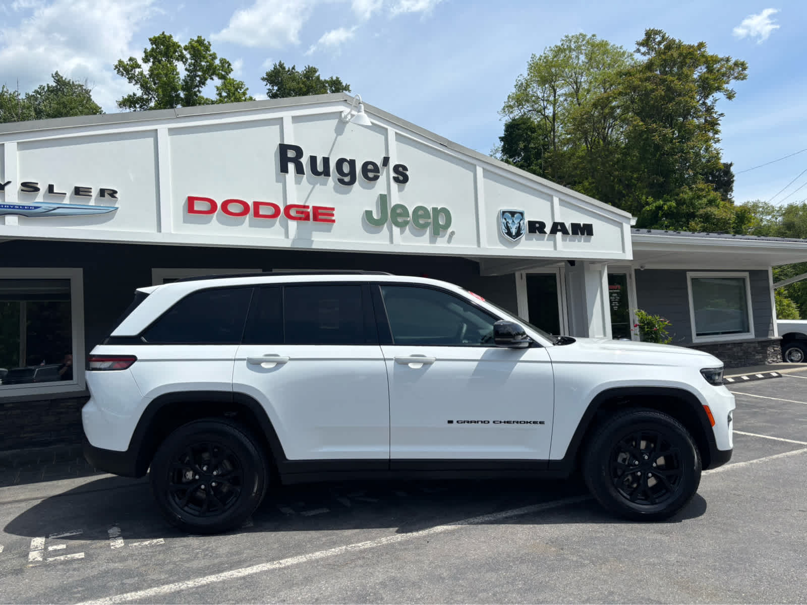 2024 Jeep Grand Cherokee Altitude