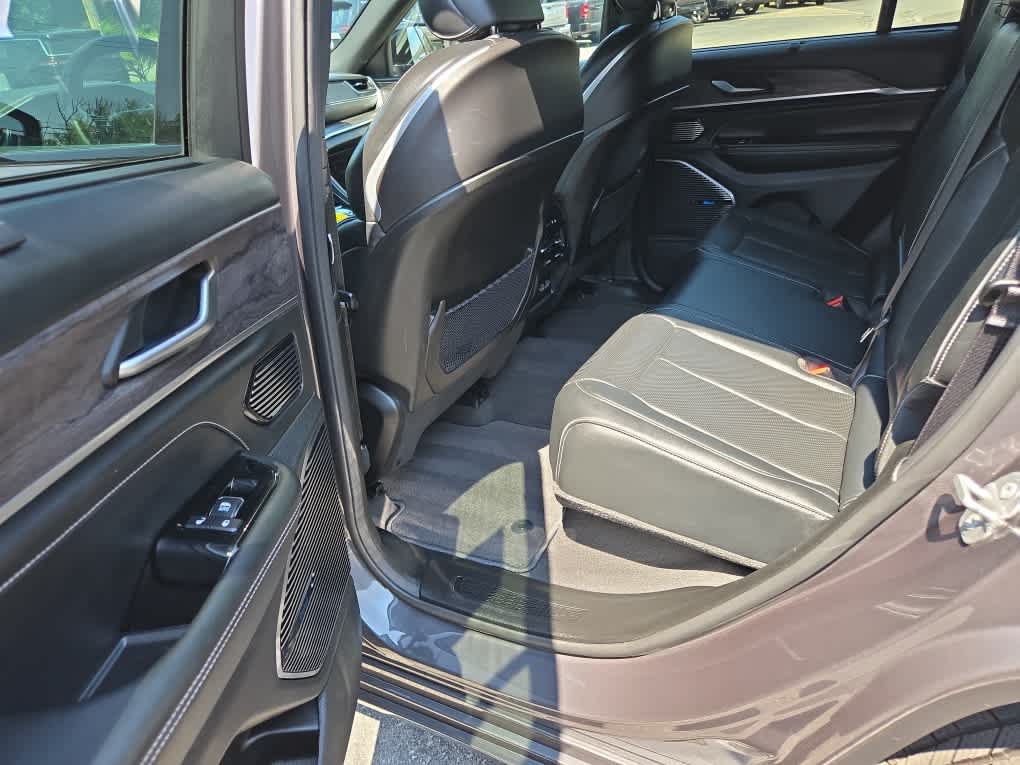 2022 Jeep Grand Cherokee Overland