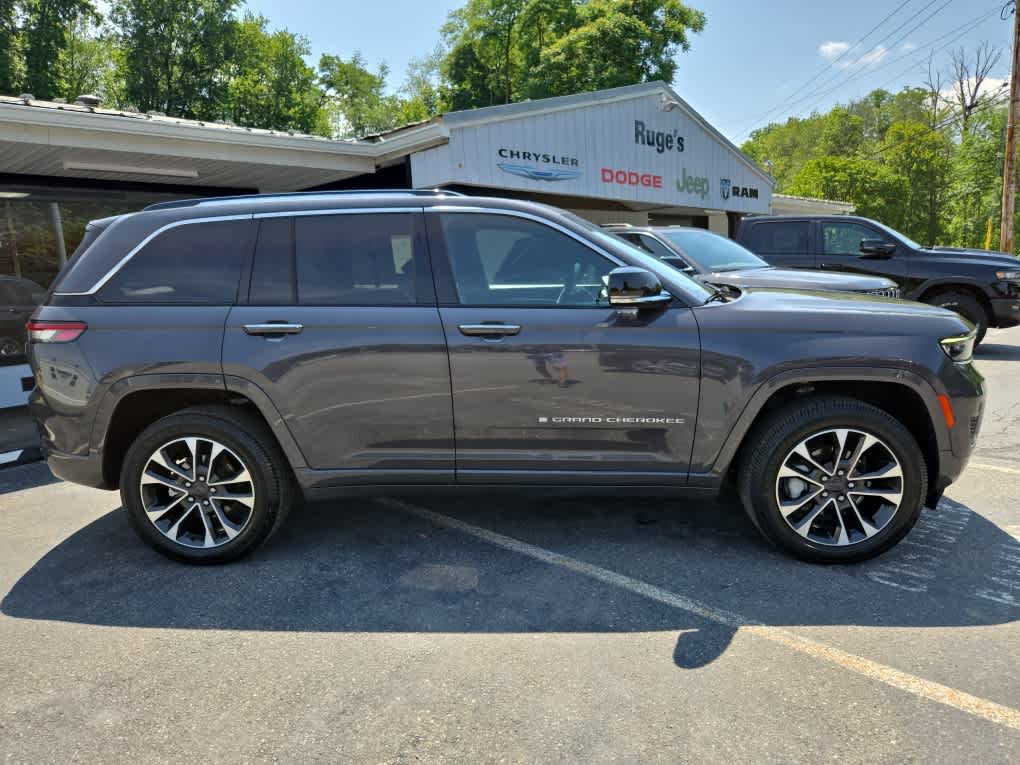2022 Jeep Grand Cherokee Overland