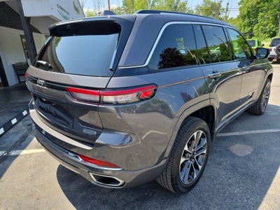 2022 Jeep Grand Cherokee Overland