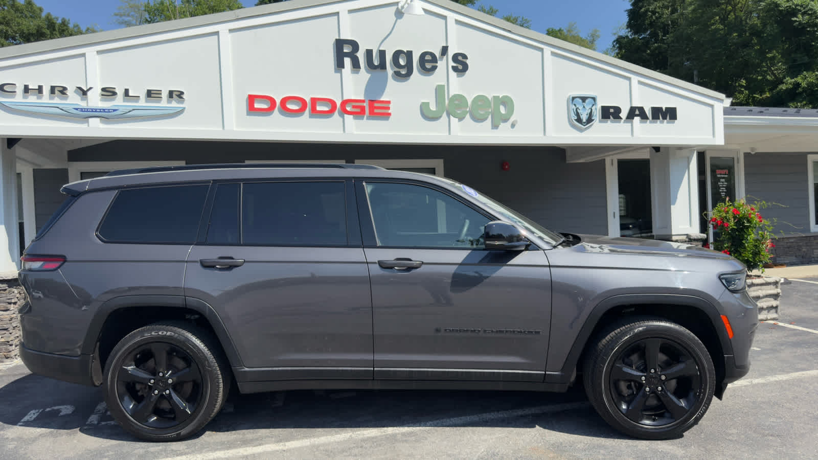 2023 Jeep Grand Cherokee L Altitude