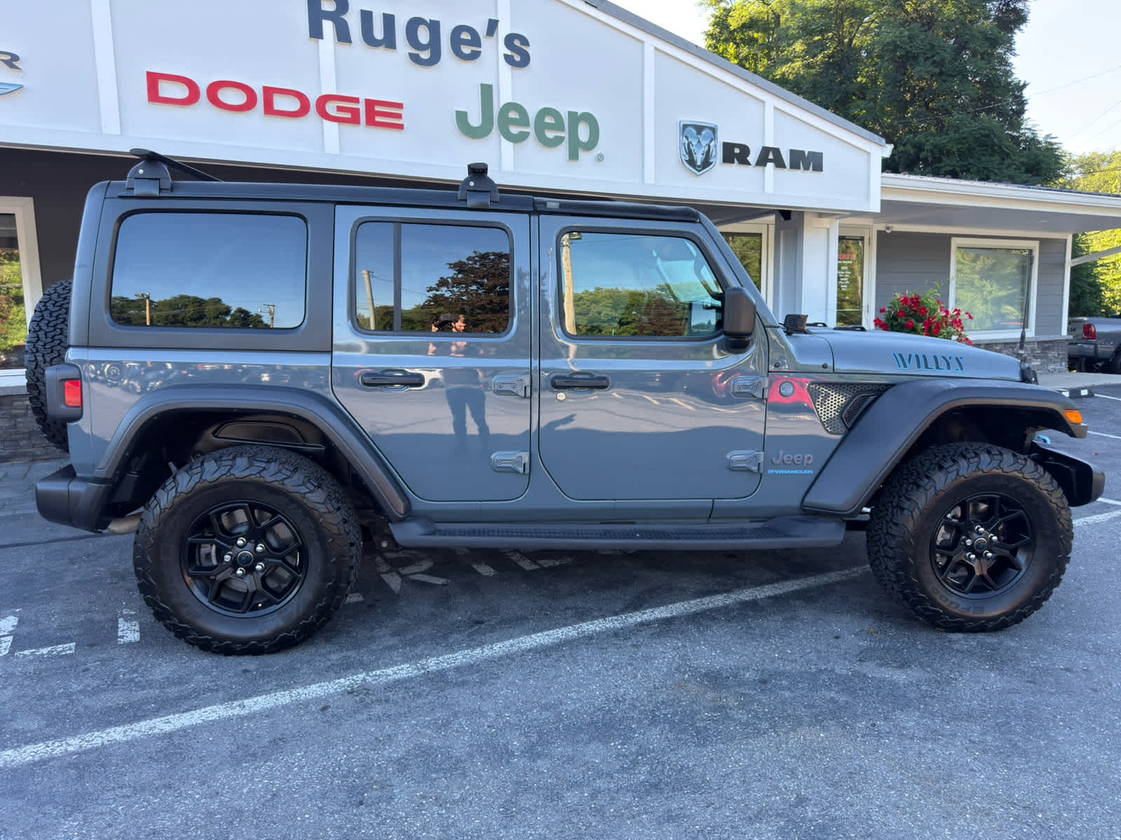 2024 Jeep Wrangler 4xe Willys