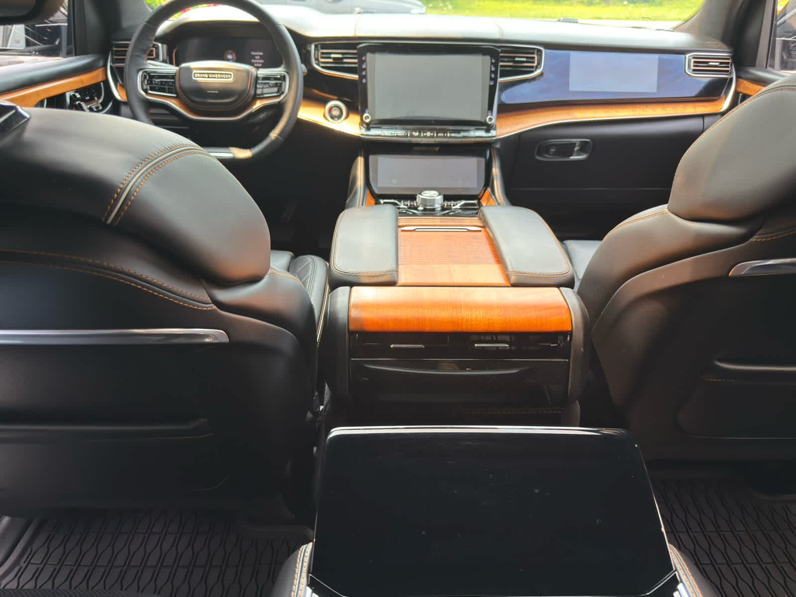 2023 Jeep Grand Wagoneer L Series III