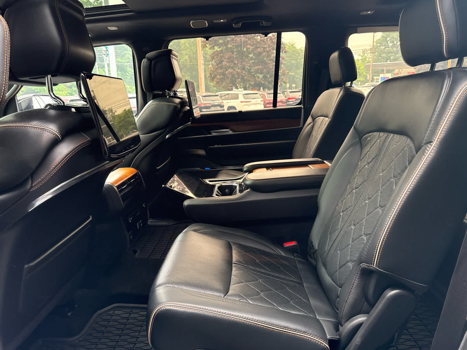 2023 Jeep Grand Wagoneer L Series III