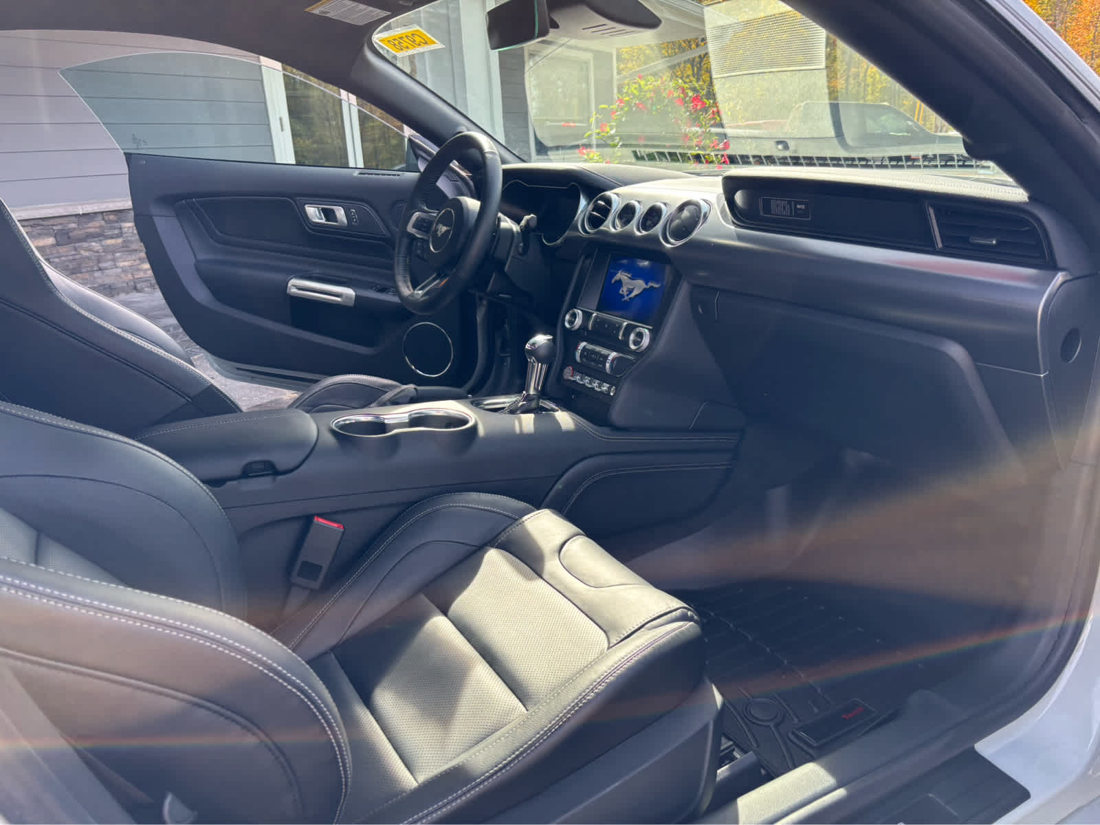 2022 Ford Mustang Mach 1