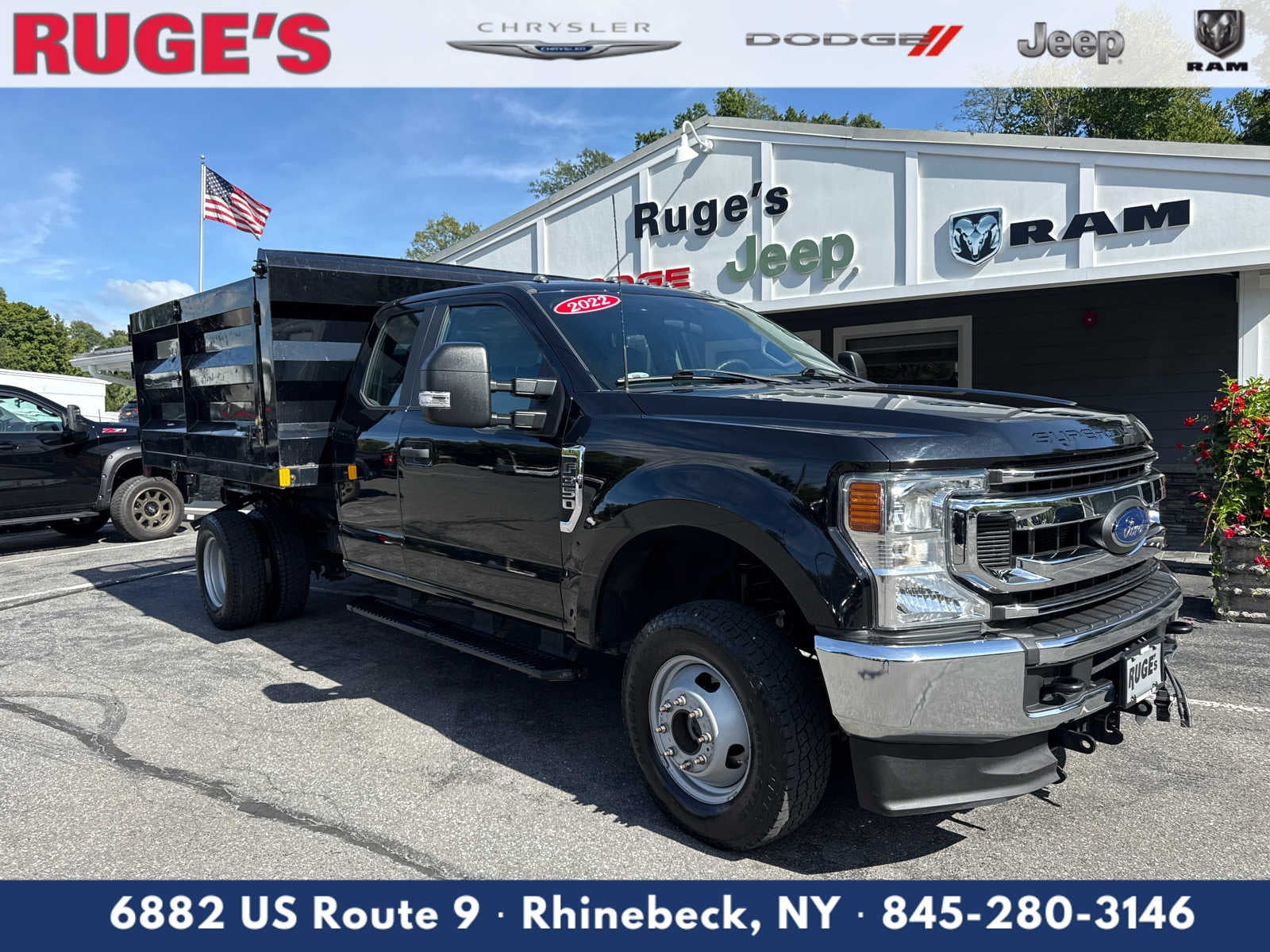 2022 Ford Super Duty F-350 DRW Chassis Cab XL