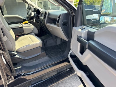 2022 Ford Super Duty F-350 DRW Chassis Cab XL