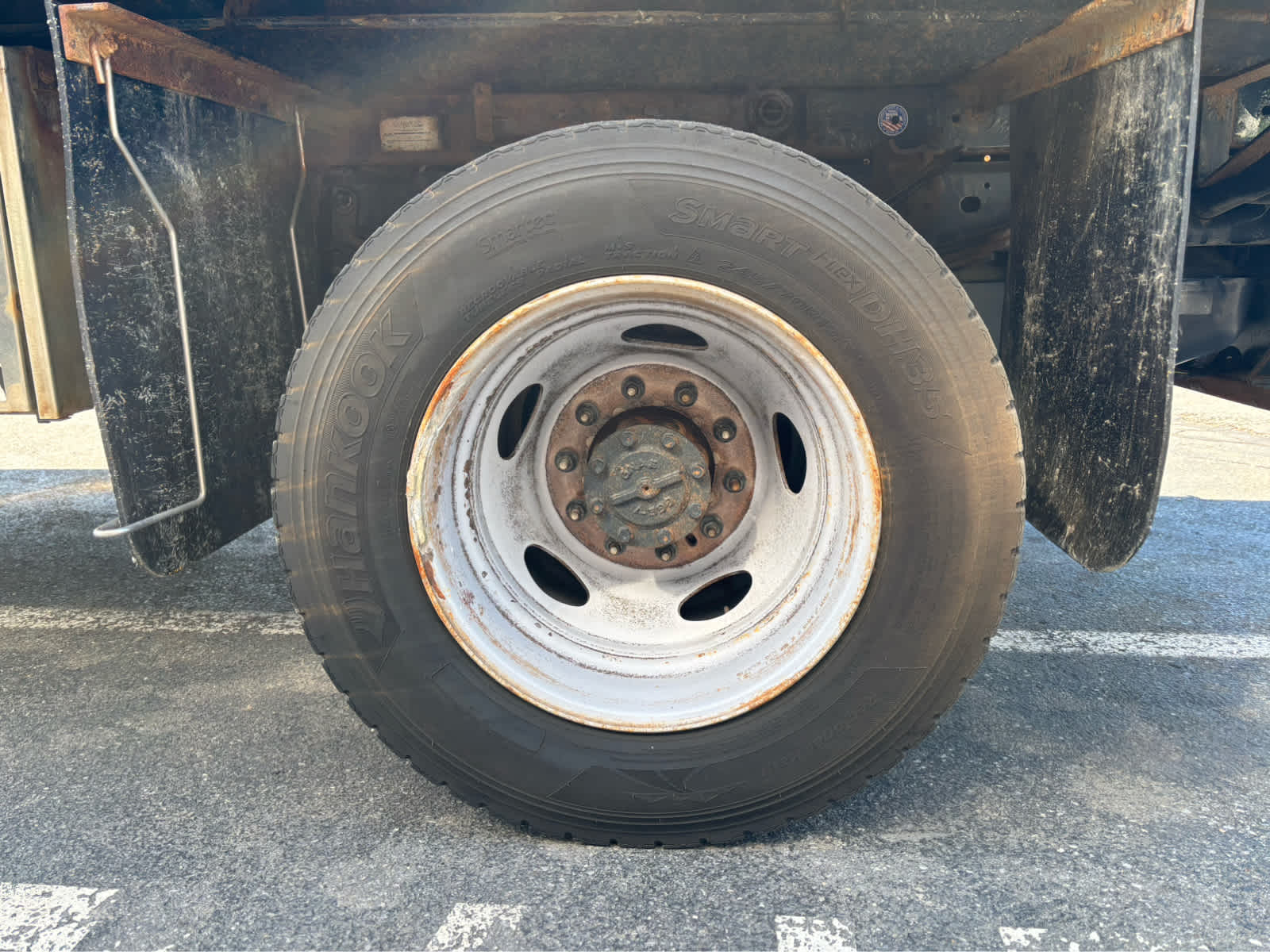 2023 Ford Super Duty F-600 DRW XL