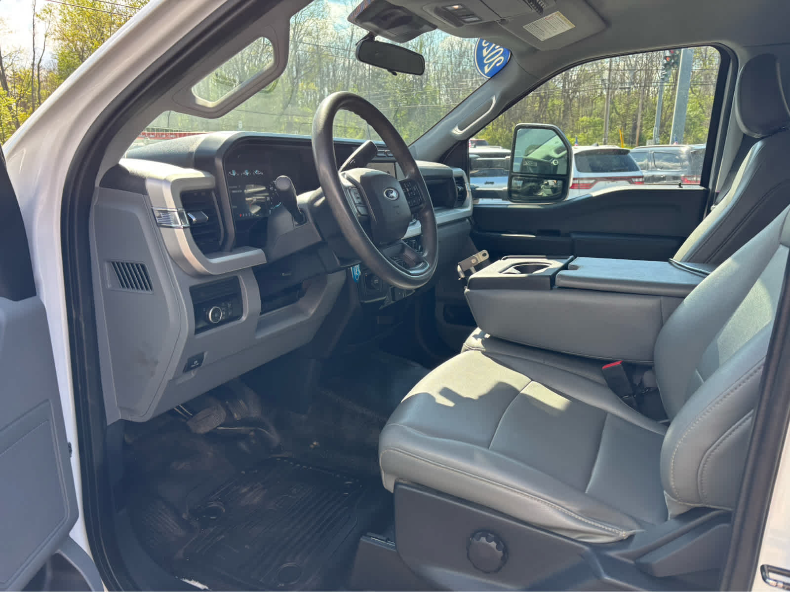 2023 Ford Super Duty F-600 DRW XL